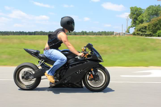 Illustration for article titled Why a sportbike is NOT a beginners bike